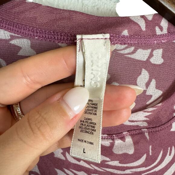 SKIMS Summer Mesh Raspberry Swirl Logo Sheer Short Sleeve Fitted Slim Top Shirt - Picture 9 of 11